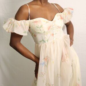 Off the shoulder fairy dress.